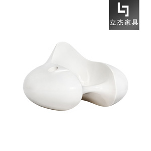 ��������e��Formula-chair