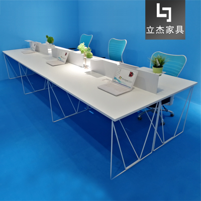 �F(xi��n)���r�а�ɫ����λ�k����WD-SDGS4214