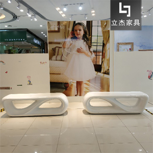 �����β�������e���̈��Ⱥ���Ϣ�^����XR-01