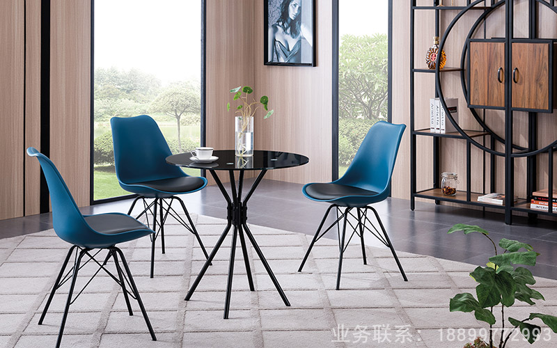 ���e����