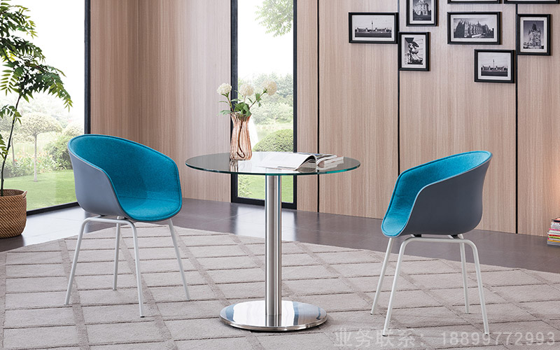 ���e����