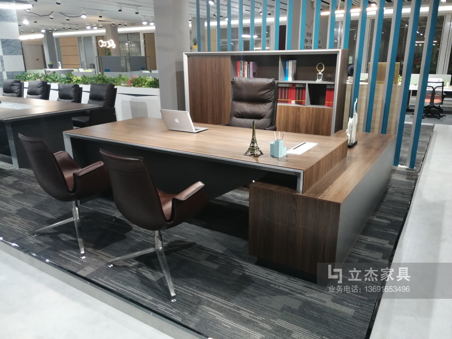 �F������_